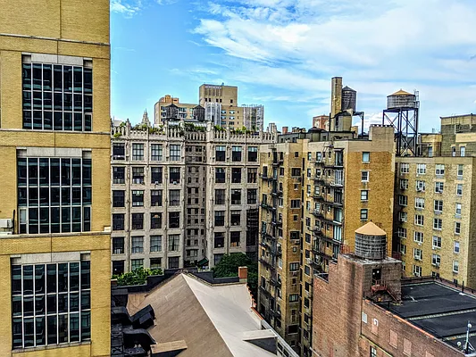 Rented by PocketBroker Inc | media 28