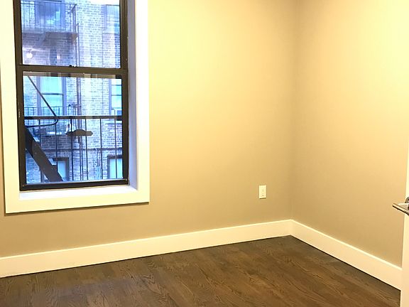3rd image of 162 Woodruff Ave #2FF