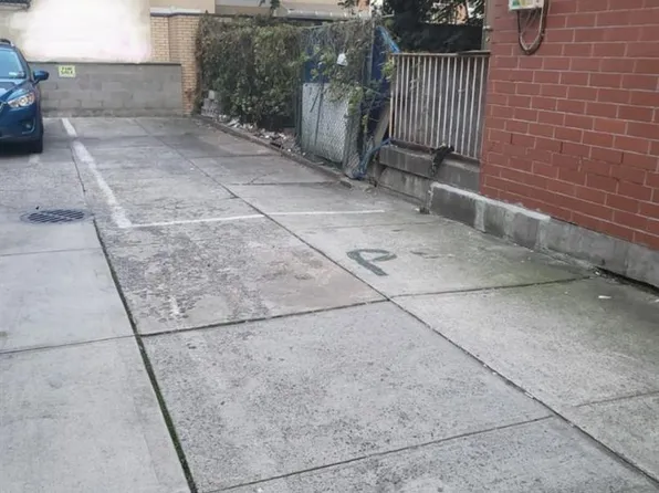 3205 Linden Place, #P7, Flushing, NY 11354