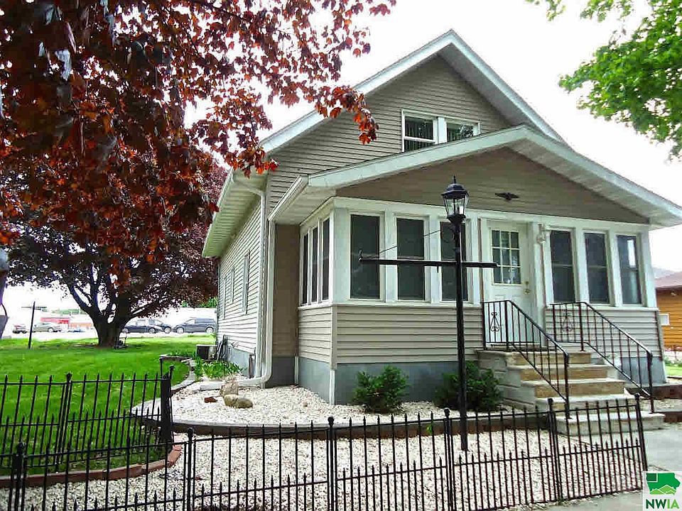 1st image of 609 Ontario St
