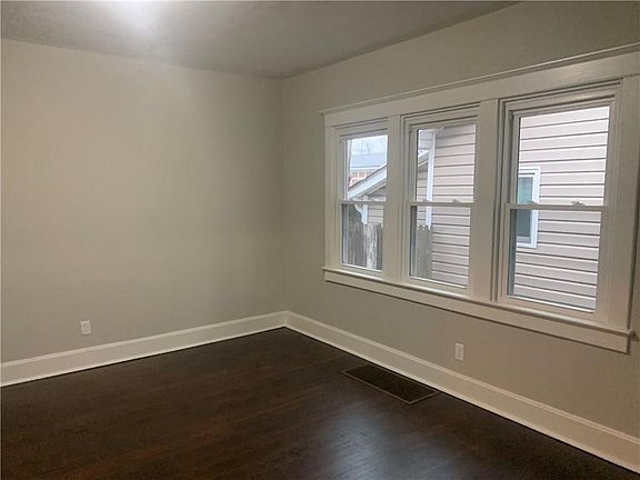 5th image of 319 N Euclid Ave