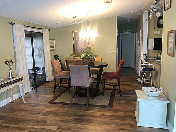 5th image of 1764 Hilton Head Blvd