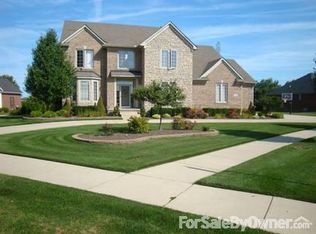 498 E Canford Park #21, Canton, MI 48187
