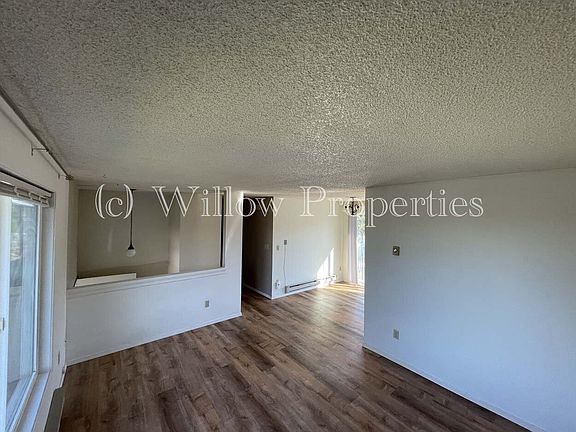 3rd image of 6124 N 40th St
