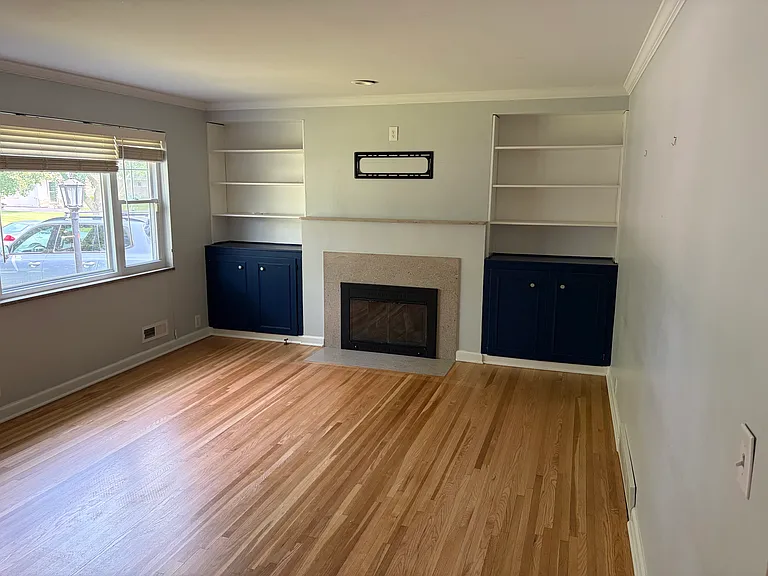 1481 Westminster Dr — Photo 14