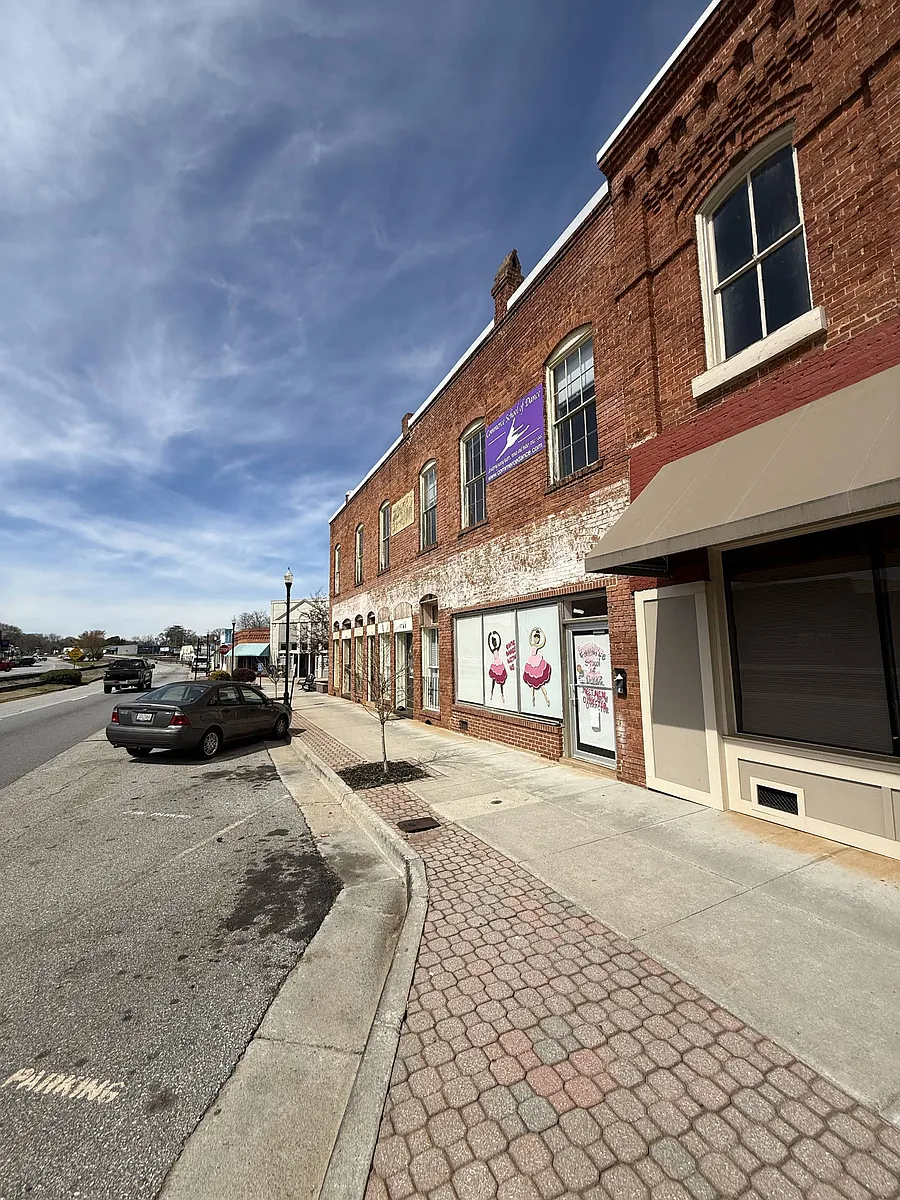 Exterior - 1736 N Broad St #1