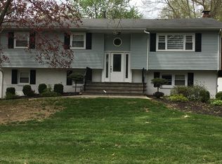 21 Ellen St, New City, NY 10956