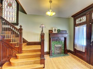 3830 Flad Ave, Saint Louis, MO 63110