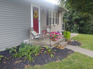 7 Ellis Dr, Hurricane, WV 25526