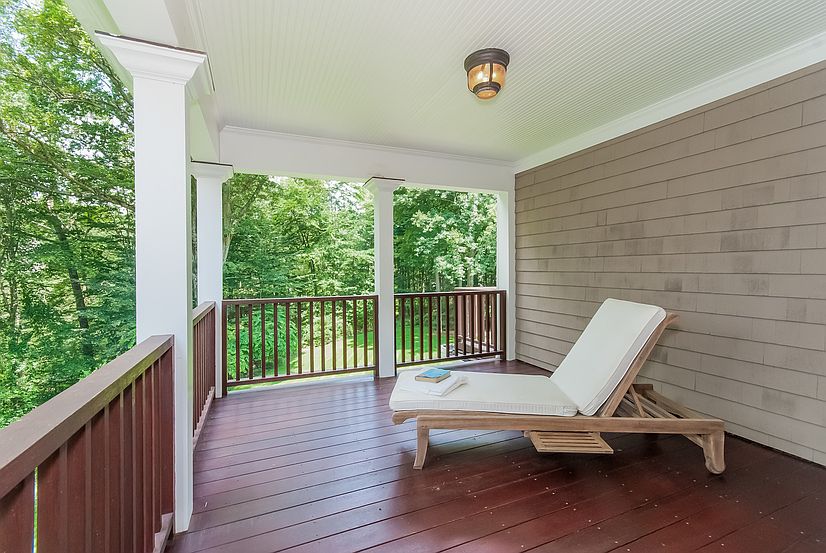 Scrumptious Private Deck