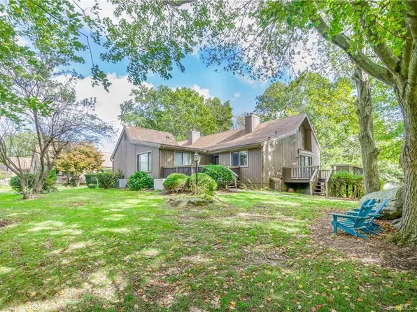 624 Onondaga Lane #A, Stratford, CT 06614