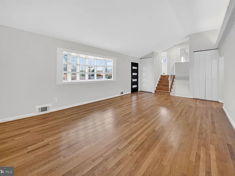 9902 Carnegie Ter — Photo 5