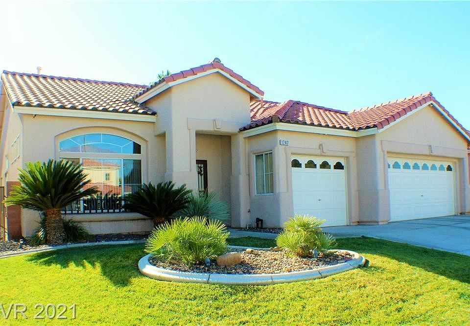 1st image of 1747 Crystal Downs Ave