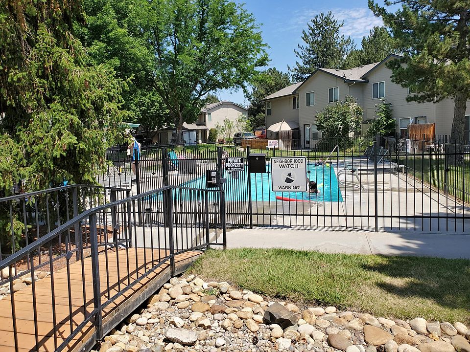 1st image of 5863 N Cobbler Ln