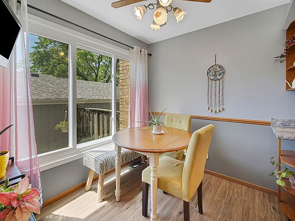 5th image of 191 Acorn Ln