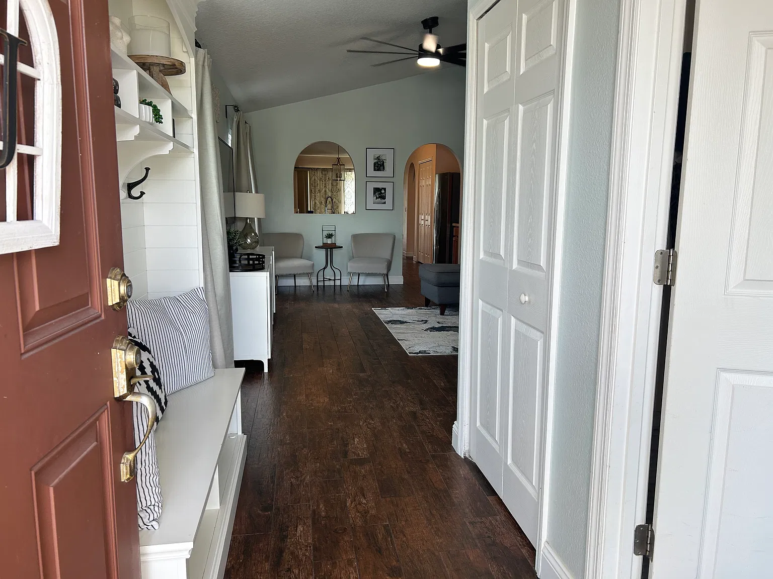 3 bed, 1384 sqft, $2,300 — Photo 4