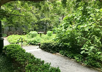 Rented by Elsie Ortiz, LREB