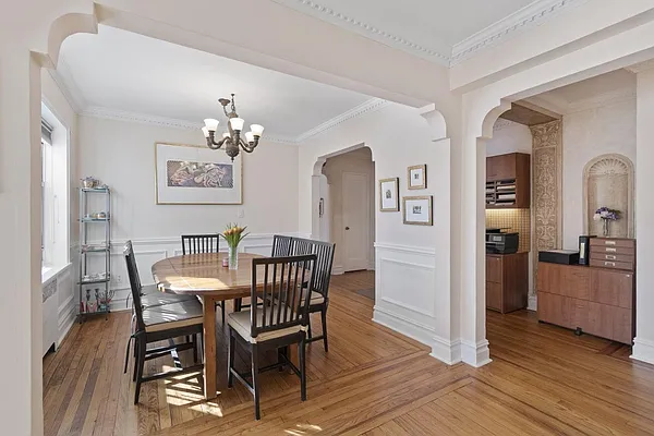 Sold by Hauseit LLC | media 4