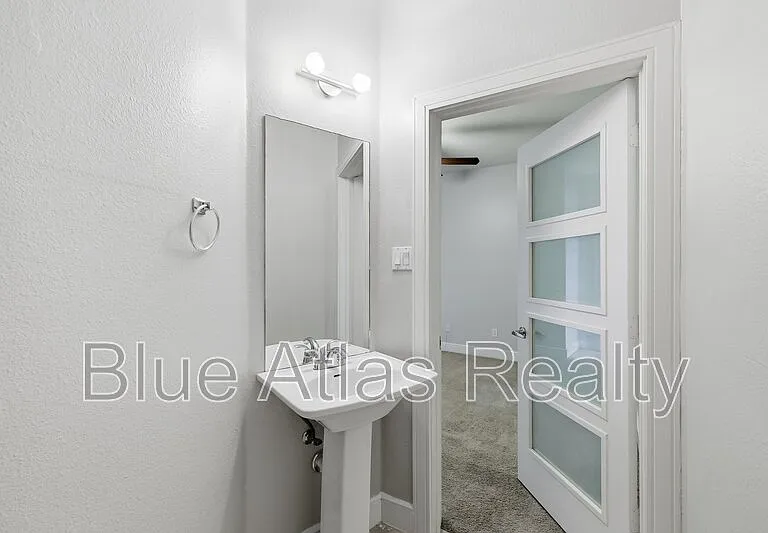2690 Rockbrook Dr #4 — Photo 9