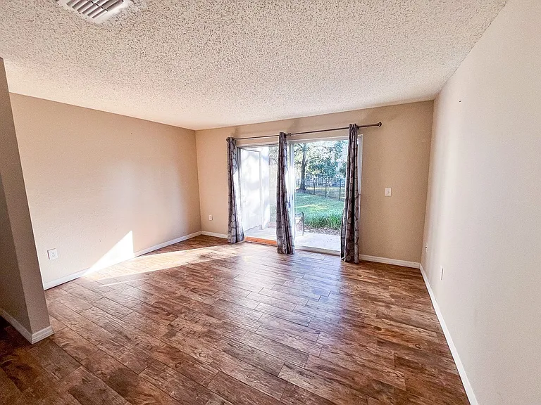 3705 SW 27th St #1118 — Photo 3