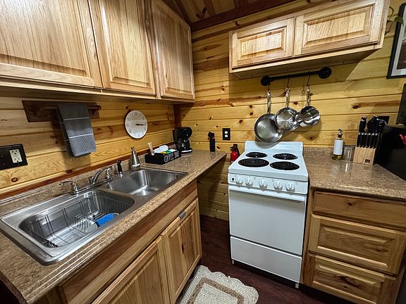 5th image of 392 Bear St Unit 2