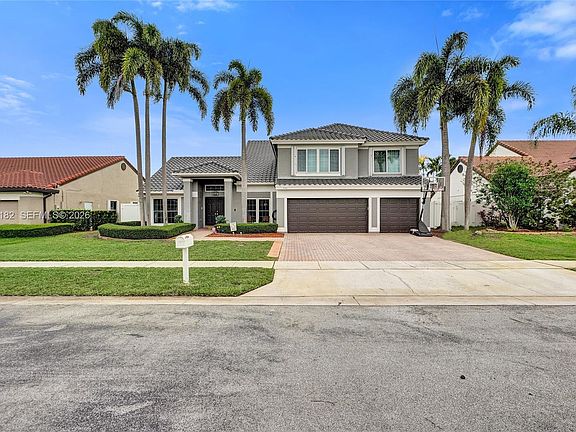 2nd image of 19387 NW 13th St