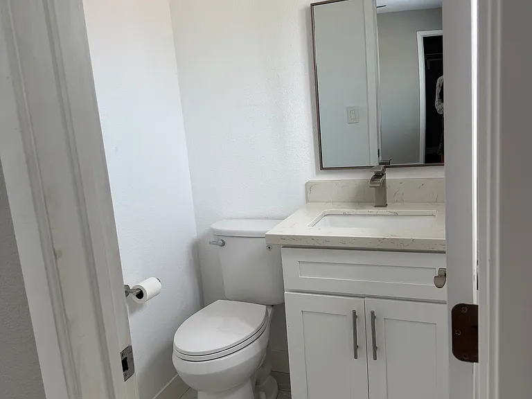 228 Avenida Serra #A — Photo 11