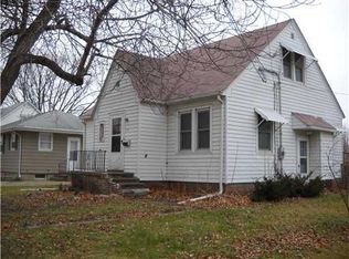 84 Wilson Ave SW, Cedar Rapids, IA 52404