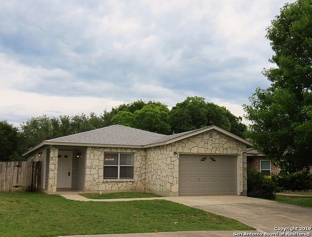 1st image of 13318 Greenstone