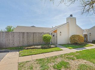 23 Chisholm Creek Dr, Wichita, KS 67220