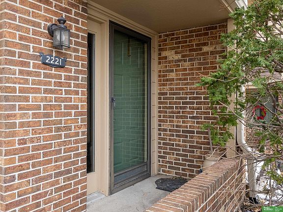 3rd image of 2221 S 51st St #10