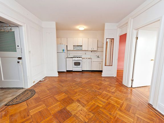 5th image of 3717 28th Ave APT 3L