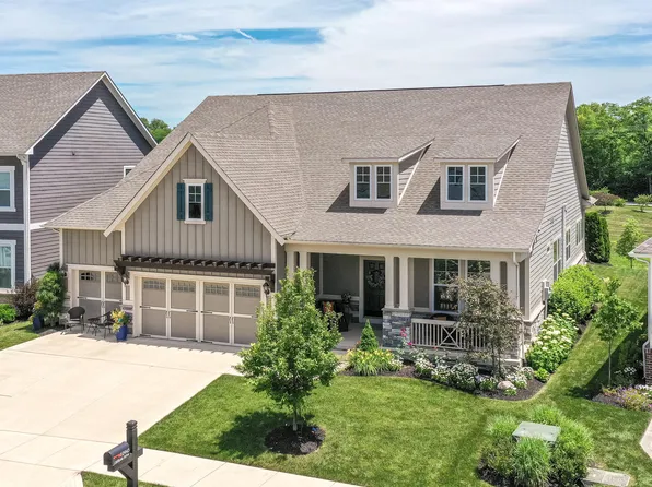 10943 Cliffside Dr, Fortville, IN 46040