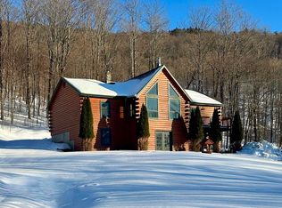1052 Little Village Rd, Pawlet, VT 05761