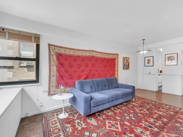 11 East 87th Street image 7 of 9