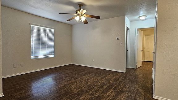 4th image of 105 Lance Dr