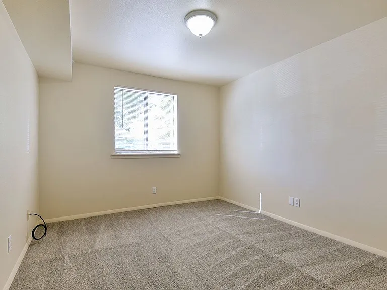 Old Monterey Apartments — Photo 95