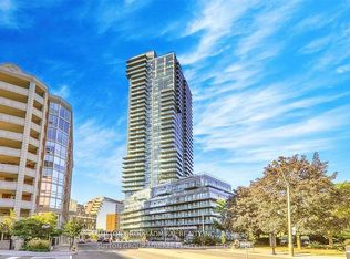 825 Church St #2105, Toronto, ON M4W 3Z4