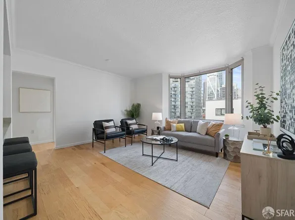 201 Harrison St APT 720, San Francisco, CA 94105