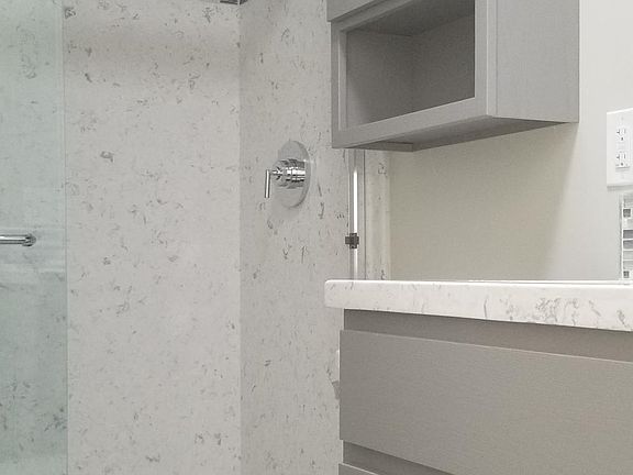 3rd image of 1126 Lincoln Ct #2