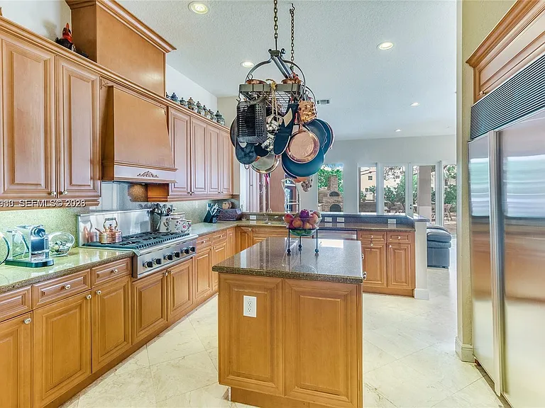 19471 NE 14th Ct — Photo 18
