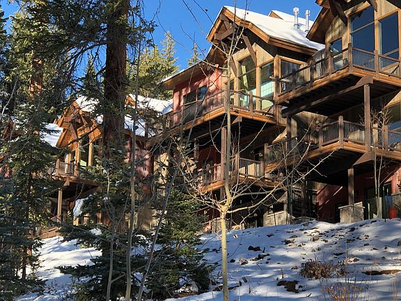 2nd image of 527 Summit Pl