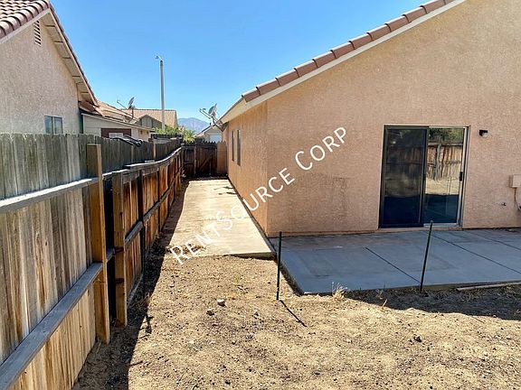 4th image of 36812 Camden Ct