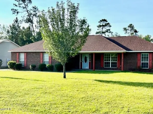 2100 Broadmoor Dr, Gautier, MS 39553