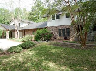 9110 Diamante Dr, Magnolia, TX 77354