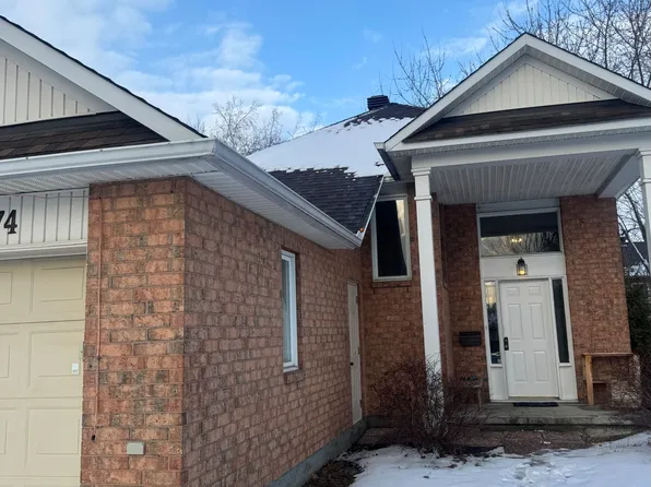 274 Sandhill Rd, Ottawa, ON K2K 2V7