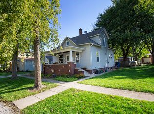 205 N Cedar St, Lexington, IL 61753