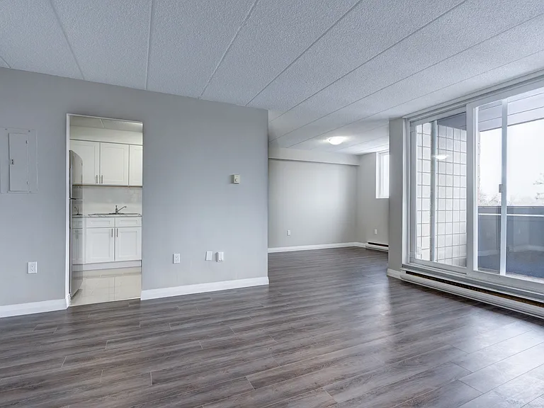57 N Park St — Photo 24