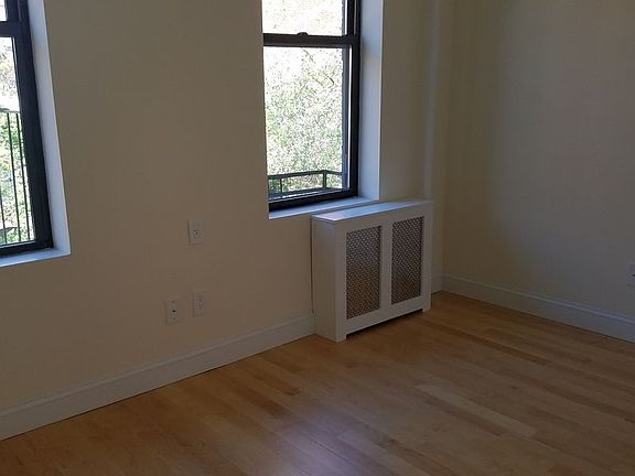3rd image of 344 E 62nd St APT 4