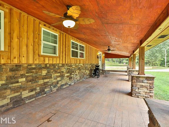 5th image of 1417 Calvin Murphy Rd